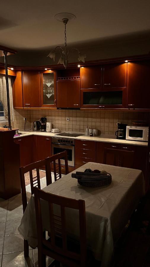 The Side Of Meteora Majestic Apartment กาลัมปากา ภายนอก รูปภาพ
